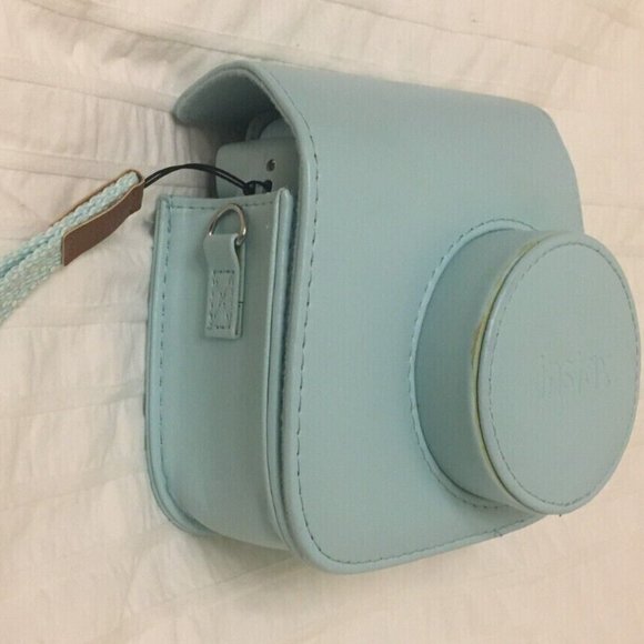Fujifilm Instax Mini 9 Instant Camera w/ Case & Strap - Ice Blue - Picture 4 of 5